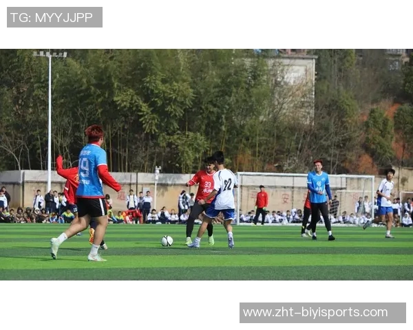 天下足球在此我在追逐梦想的绿茵场上书写传奇与荣耀